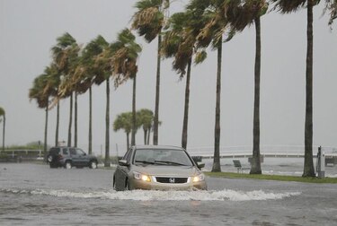 Florida en emergencia por tormenta tropical Colin