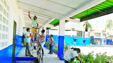 Meduca remoza escuelas y colegios de Bocas del Toro