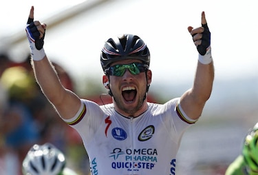 Cavendish, líder del Tour de Dubai tras ganar la primera etapa