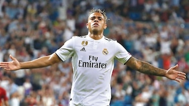 Real Madrid golea en su debut y el City cae como local