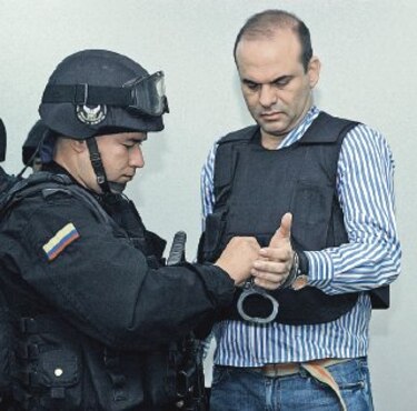 Colombia pide a Estados Unidos extradición de exjefe paramilitar Salvatore Mancuso