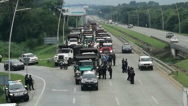 Reabren el corredor Sur tras cierre de transportistas