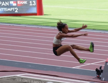 Nathalee Aranda no logra avanzar a la final de salto de longitud