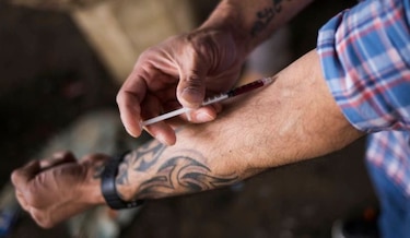 Consumo de opioides arrasa con la fuerza laboral de Estados Unidos