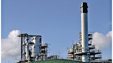 EU podría obligar a refinerías a aumentar uso de biocombustibles