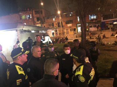 Ataque contra la policía en Bogotá deja un niño muerto y doce heridos