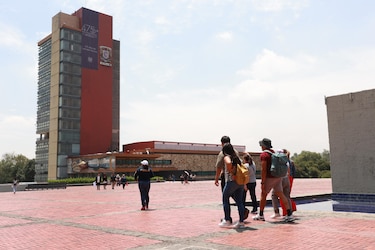 UNAM mantiene sedes para examen presencial tras detectar posibles trampas con IA