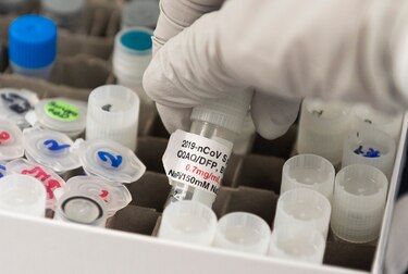 El acceso a la vacuna del coronavirus debe ser ‘universal’, Comisión Europea