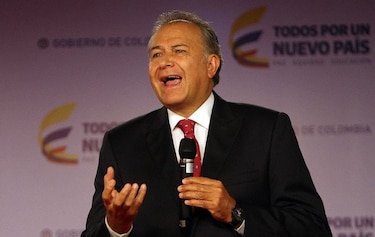 Designan al exgeneral de policía Óscar Naranjo como vicepresidente de Colombia