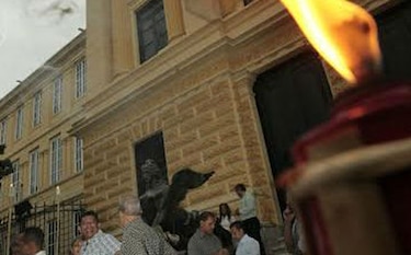 Efectúan vigilia en el Instituto Nacional