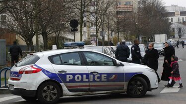 Supuesto miembro del Estado Islámico acuchilla a un profesor en Francia