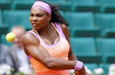 Rafael Nadal gana fácil, Serena Williams pasa un susto