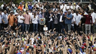 Juan Guaidó: 'Aquí estamos más fuertes y unidos que nunca'