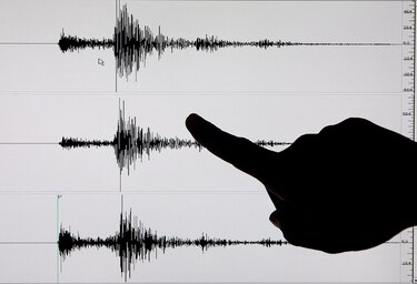 Terremoto de magnitud 7.2 sacude la costa de Alaska y genera alerta de tsunami