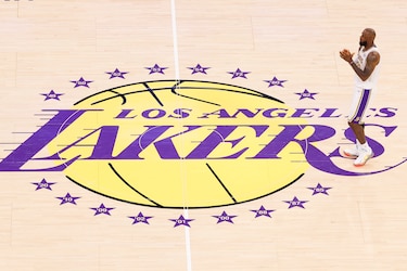 Los Lakers, vendidos por 12 mil millones a los empresarios Kushner e Iger