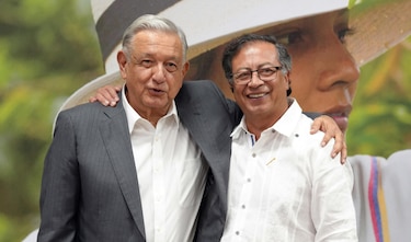 Petro y otros representantes latinoamericanos llegan a México para la cumbre migratoria
