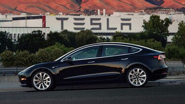 Proliferan los autos eléctricos, pero ¿dónde se los carga?