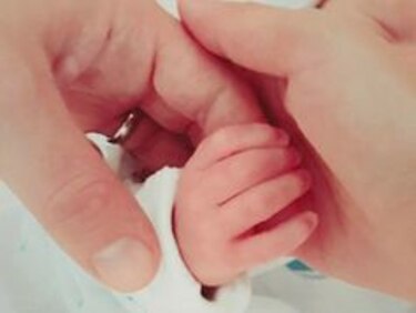 Anahí comparte fotografía de su hijo Manuel