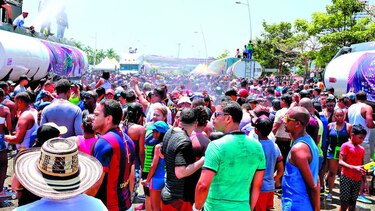 Accidentado inicio de las fiestas de Carnaval
