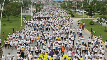 10 ciudades caminaron en apoyo a los pacientes con cáncer