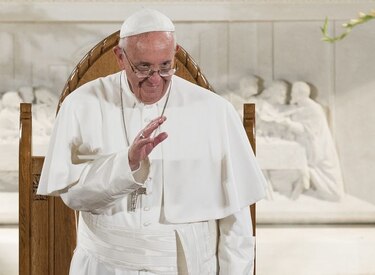 El papa Francisco deja Washington en dirección a Nueva York