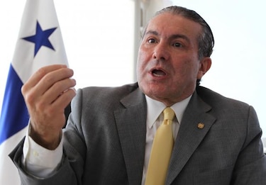 Los dos sombreros de Roberto Henríquez:  emisario de RM y aspirante a la presidencia del CD