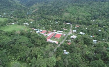 Hermano de la diputada Yanibel Ábrego y alcalde de Capira recibieron lotes gratuitos