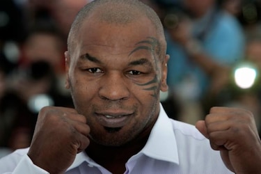 Tyson cancela presentaciones; condena le impide entrar a Gran Bretaña