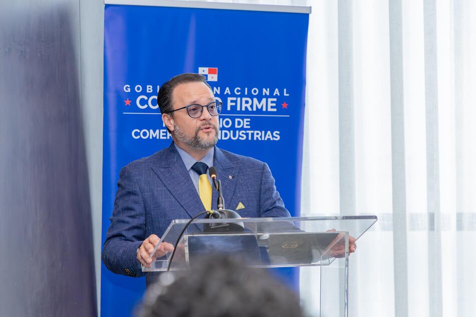 Ministro Moltó sustenta traslado de $4.7 millones para pagar honorarios en arbitraje contra Minera Panamá