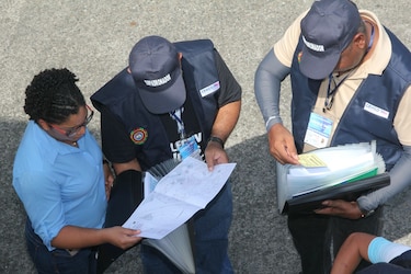 11 reclamos  frenan la  contratación del Censo
