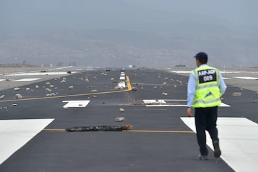 Reabre el aeropuerto de Arequipa y Perú estima que otros le sigan mañana