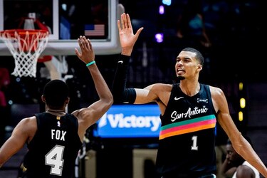 Debut soñado de Wembanyama en ‘playoffs’ de la NBA