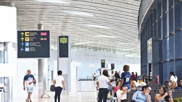 Menos pasajeros en tránsito