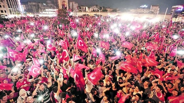 Erdogan, más fuerte tras golpe