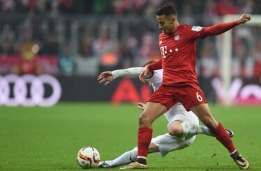 Bayern doblega 5-0 al Bremen con doblete de Thiago Alcántara