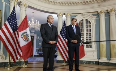 Perú considera 'positiva' la presencia de Cuba en la Cumbre de las Américas