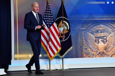 Joe Biden ordena una inédita liberación de las reservas de crudo para abatir su precio