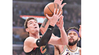 Cavaliers frenan racha de 12 derrotas ante los Lakers