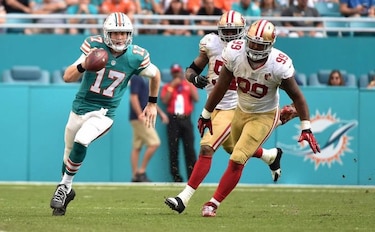 Dolphins doblegan a Kaepernick y a los 49ers