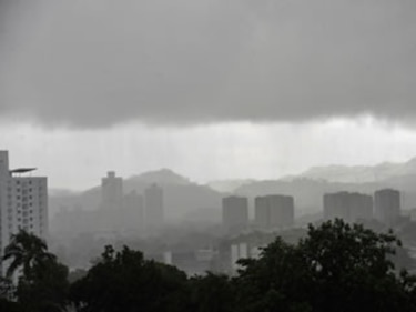 Debilidad de vientos alisios trae la lluvia a Panamá en el caluroso mes de abril