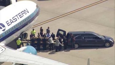 Restos de Muhammad Ali ya están en Louisville para su último adiós
