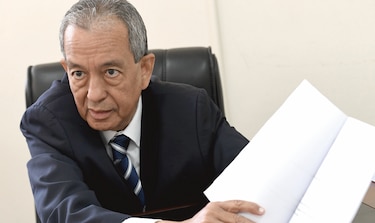 Decano de la Facultad de Medicina, Enrique Mendoza, renuncia al Consejo Consultivo para la Covid-19