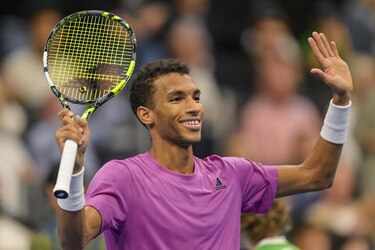 Felix Auger Aliassime vive una época de ensueño y priva a Alcaraz de una final