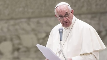 El Papa llama a venezolanos y colombianos a superar la crisis fronteriza
