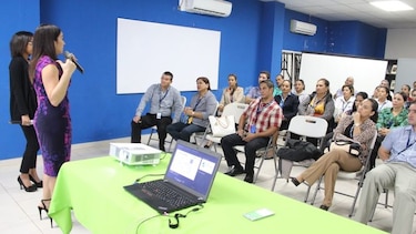 DGI capacita a pequeños empresarios sobre la factura electrónica