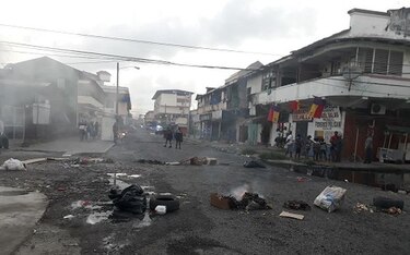 Muere niña al caerle una losa de un viejo caserón en la ciudad de Colón