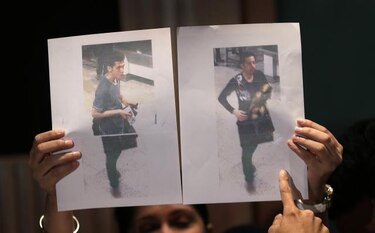 Muestran fotos de iraníes a bordo de avión perdido
