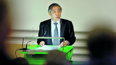 Japón persistirá con política expansiva