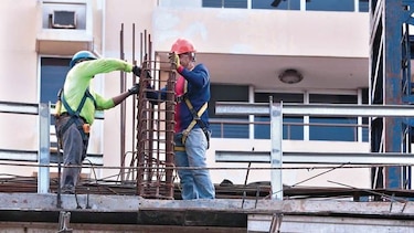 Cae inversión en construcción