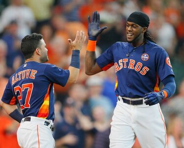 Astros barren a Mets